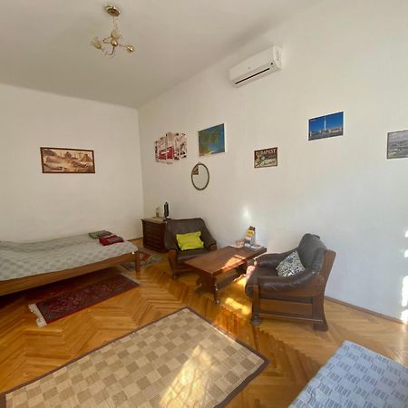 Astoria Lägenhet Budapest Exteriör bild